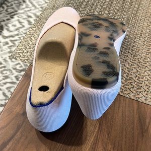 Like New Rothy’s - The Flat in light pink. Size 10.5.